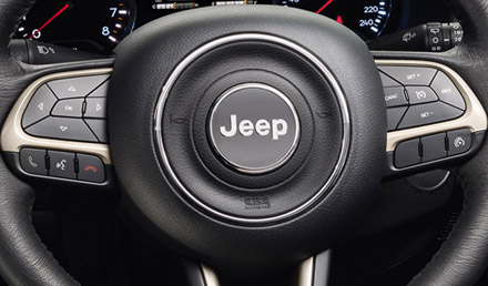 Controle de comandos em volante para o Jeep Renegade 